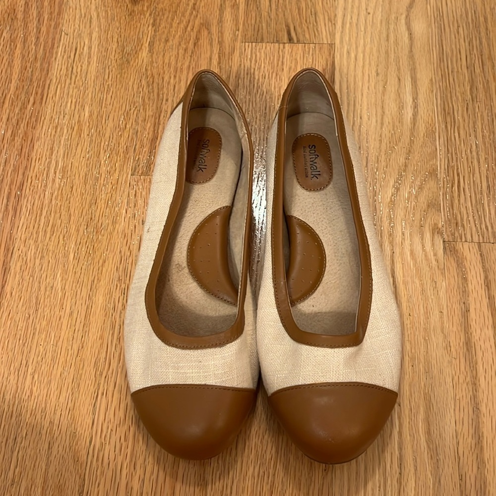 Softwalk Comfort Beige Flats